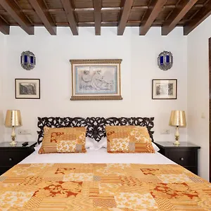  Apartment En Pleno Centro, Aljibe Rodrigo Del Campo 2a